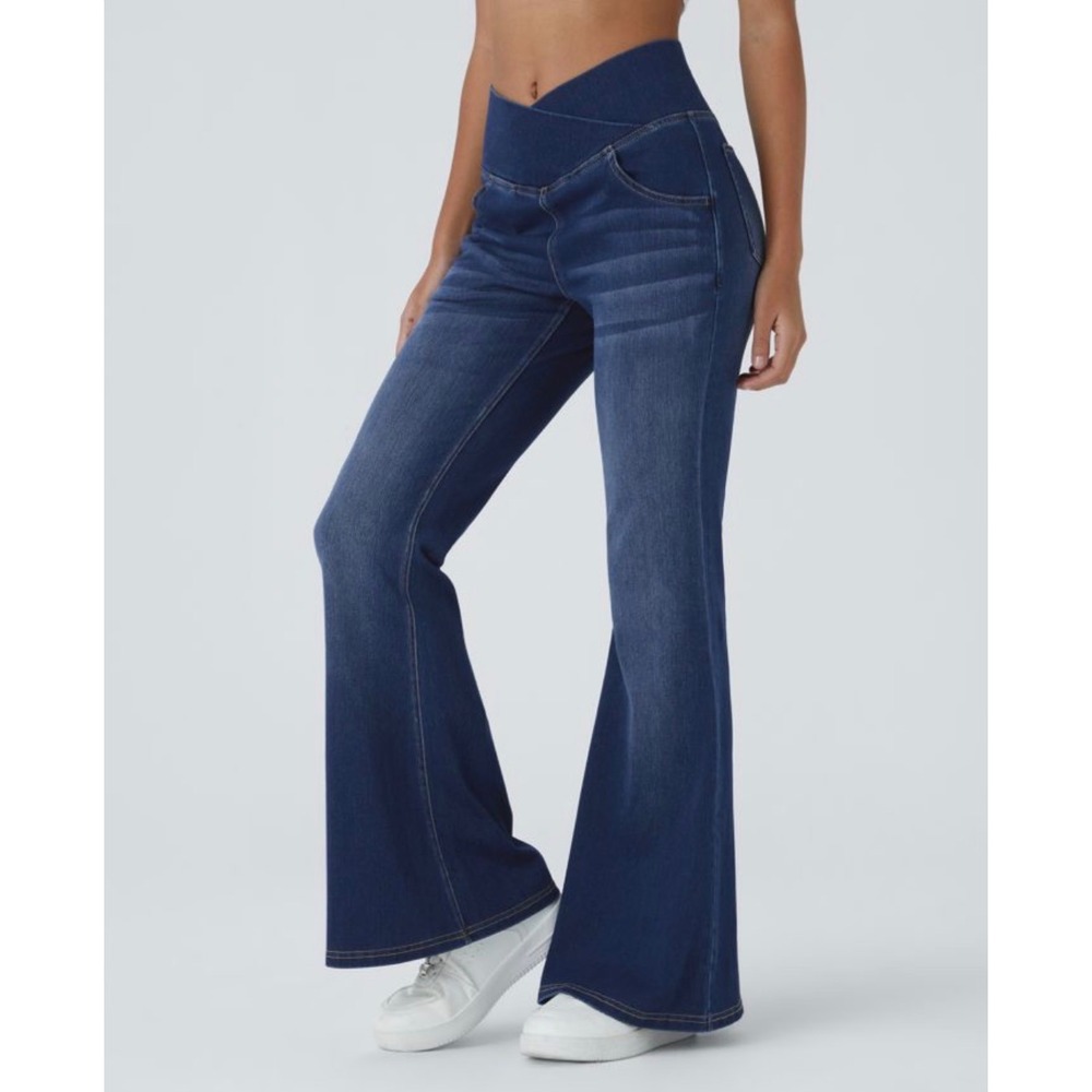 Halara Flex Flare Jeans Womens Medium Blue Denim Mid Rise Bell Bottom Retro
